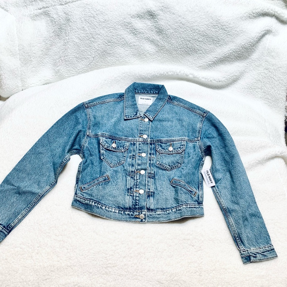 NWT Old Navy women’s denim jean jacket size small